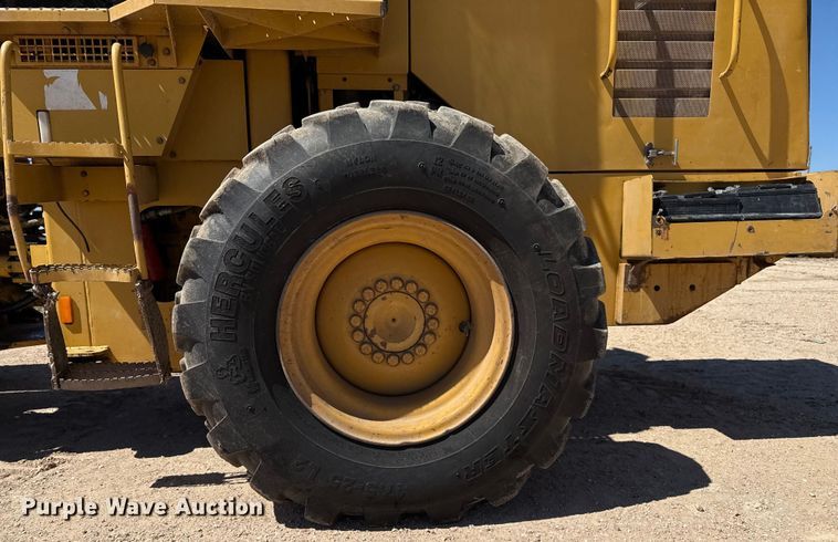 image for item EP0541 1998 Caterpillar 928G wheel loader