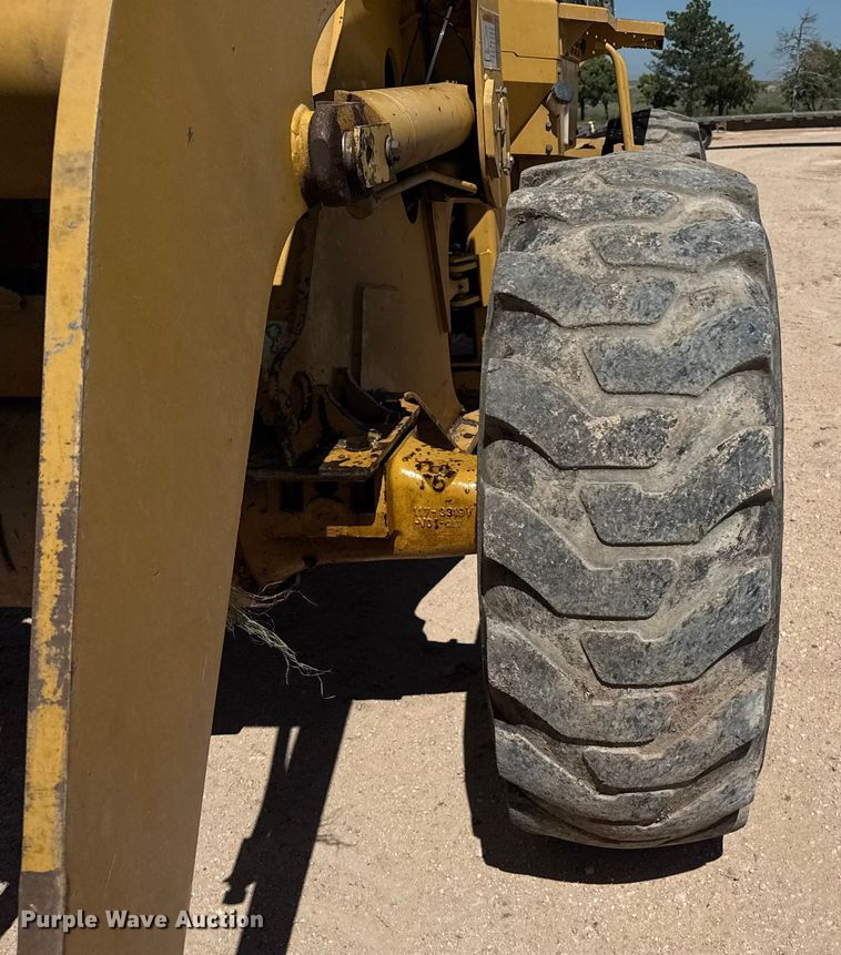 image for item EP0541 1998 Caterpillar 928G wheel loader
