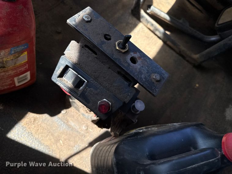 image for item EP0544 2004 International 7400 dump truck