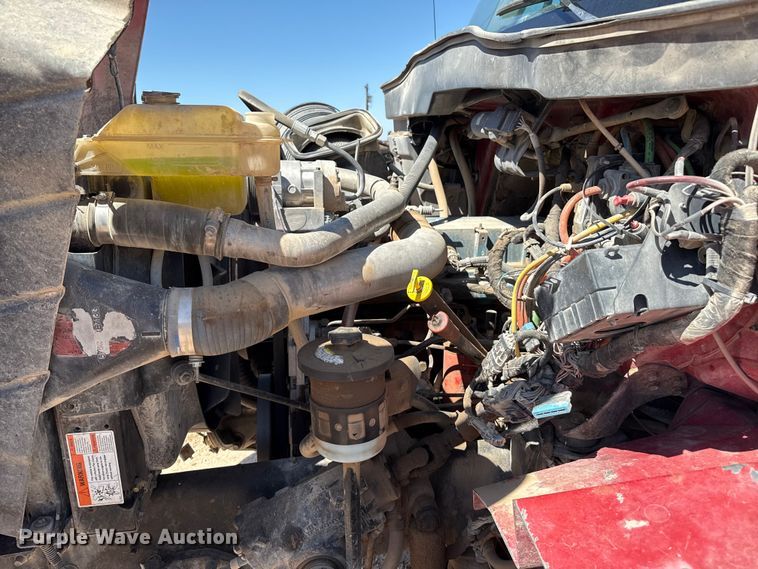 image for item EP0544 2004 International 7400 dump truck