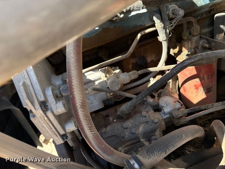 image for item EP0544 2004 International 7400 dump truck