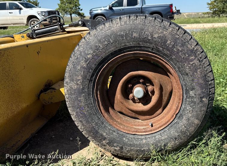 image for item EP0550 Garfield 10' W box blade