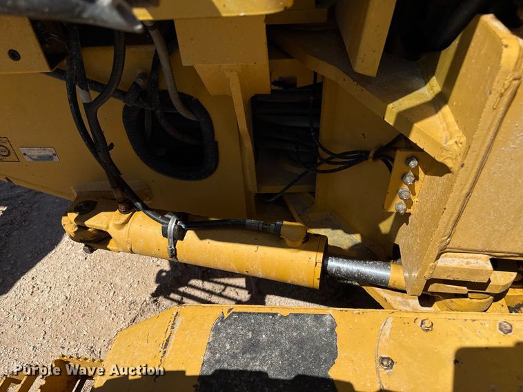 image for item EP0552 1999 John Deere 772CH motor grader