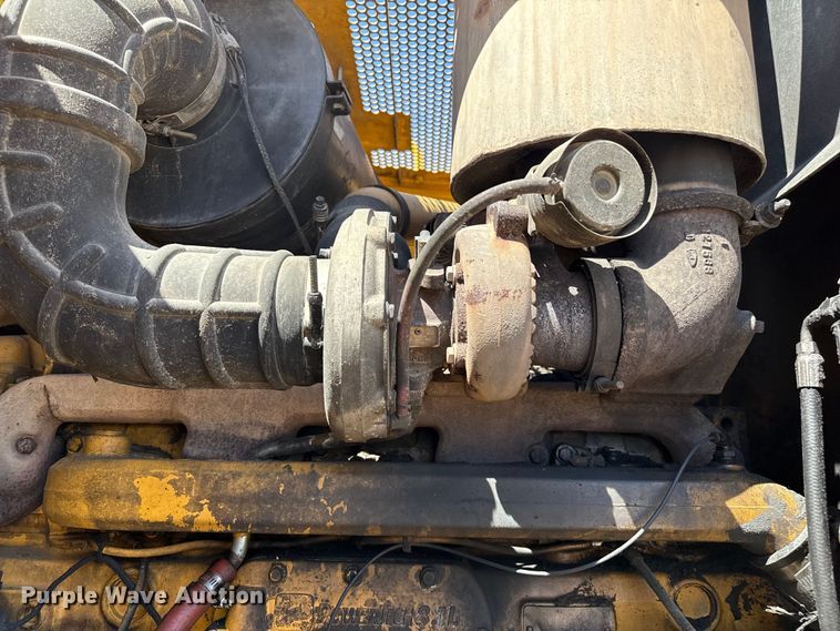 image for item EP0552 1999 John Deere 772CH motor grader