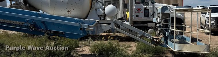 image for item EP0645 2012 Genie S-125 boom lift