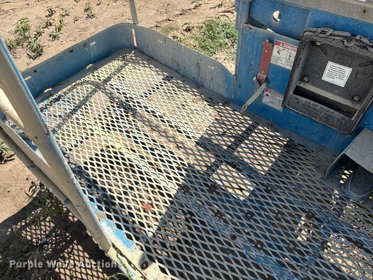 image for item EP0645 2012 Genie S-125 boom lift