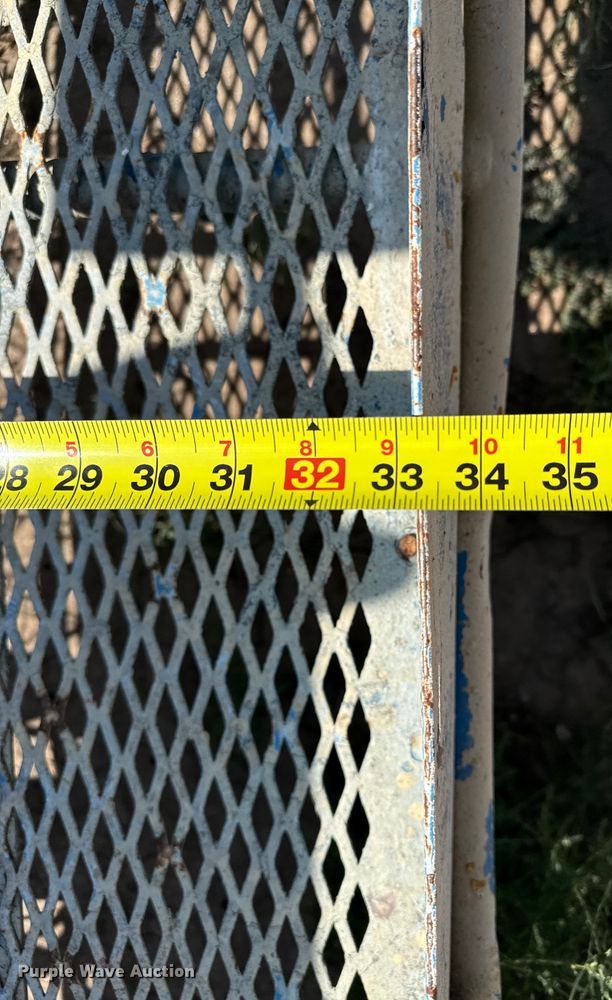 image for item EP0645 2012 Genie S-125 boom lift