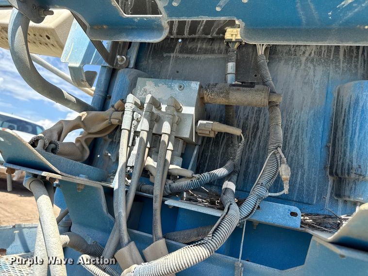 image for item EP0645 2012 Genie S-125 boom lift