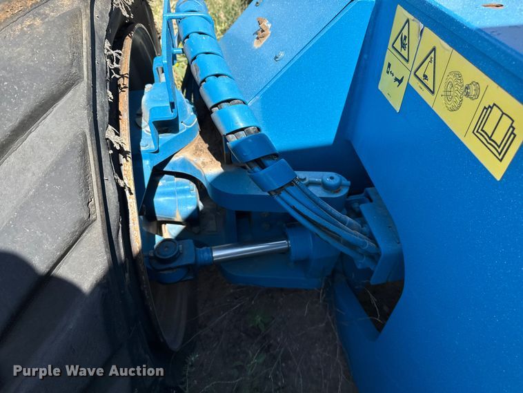 image for item EP0645 2012 Genie S-125 boom lift