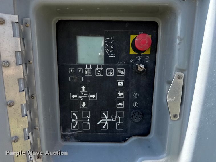 image for item EP0645 2012 Genie S-125 boom lift