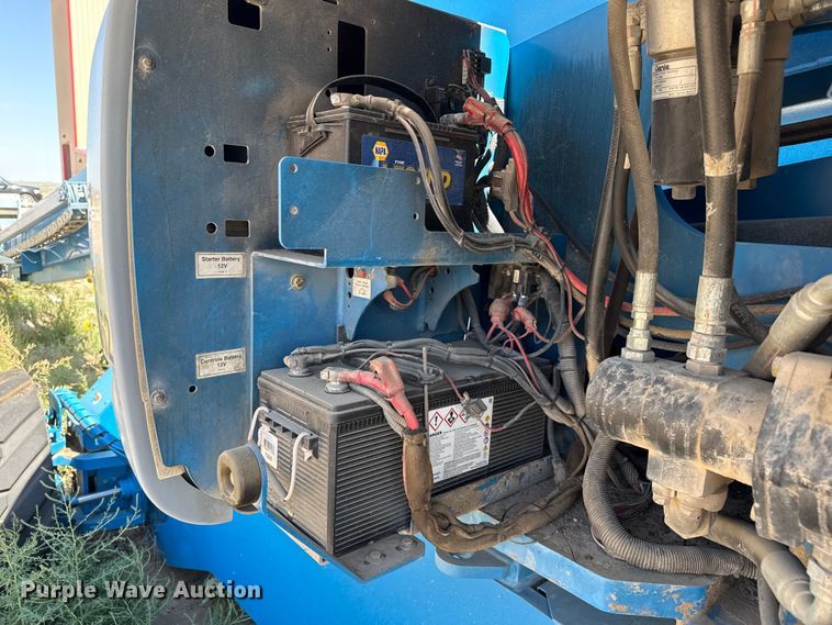 image for item EP0645 2012 Genie S-125 boom lift