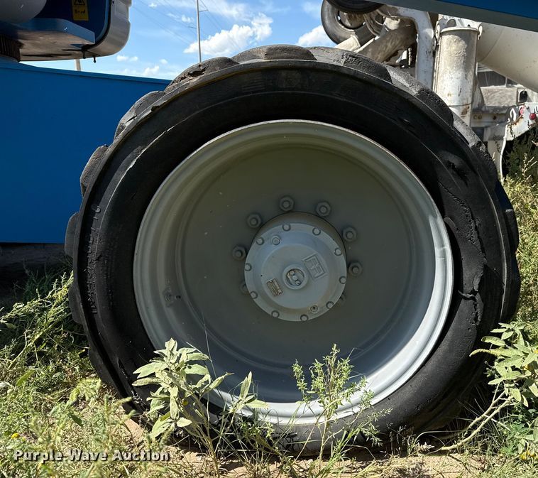 image for item EP0645 2012 Genie S-125 boom lift