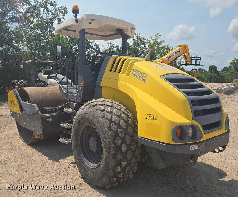 image for item EQ4055 2017 Wacker Neuson RC110 single drum vibratory roller