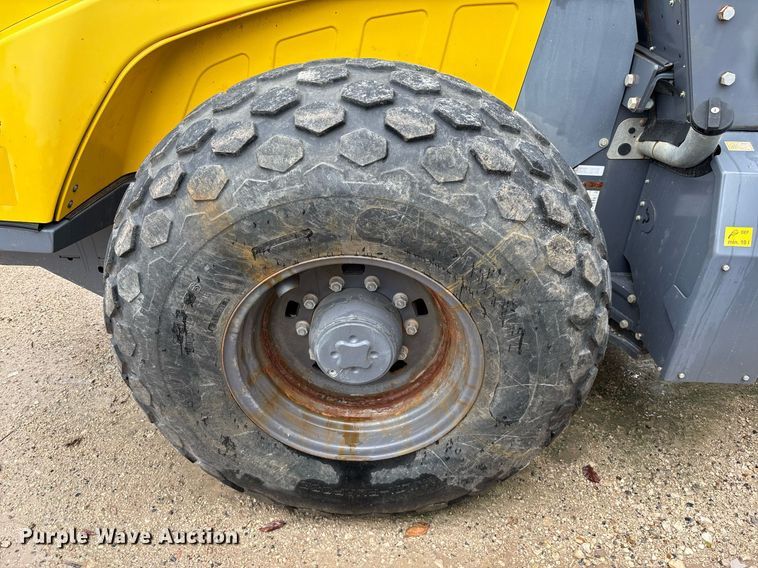 image for item EQ4055 2017 Wacker Neuson RC110 single drum vibratory roller