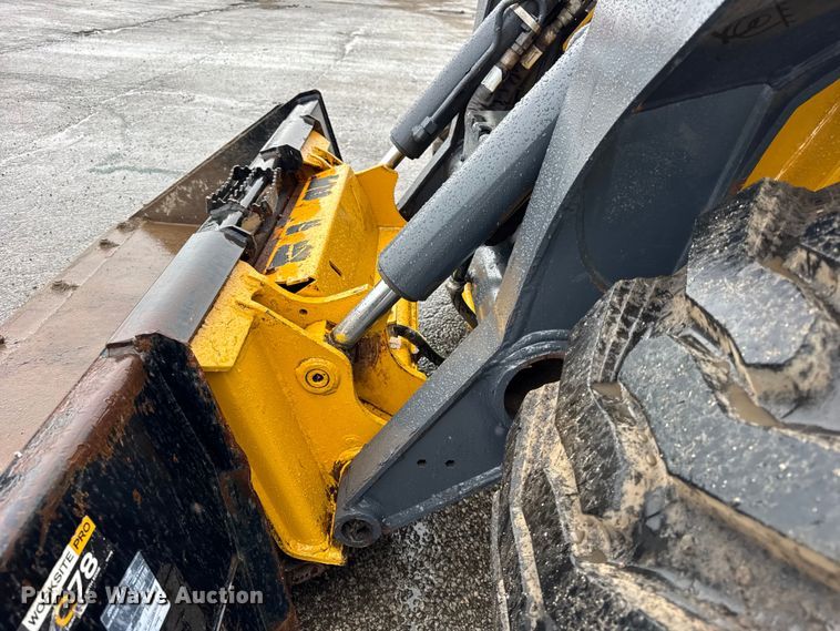 image for item ER0020 2020 John Deere 330G skid steer loader