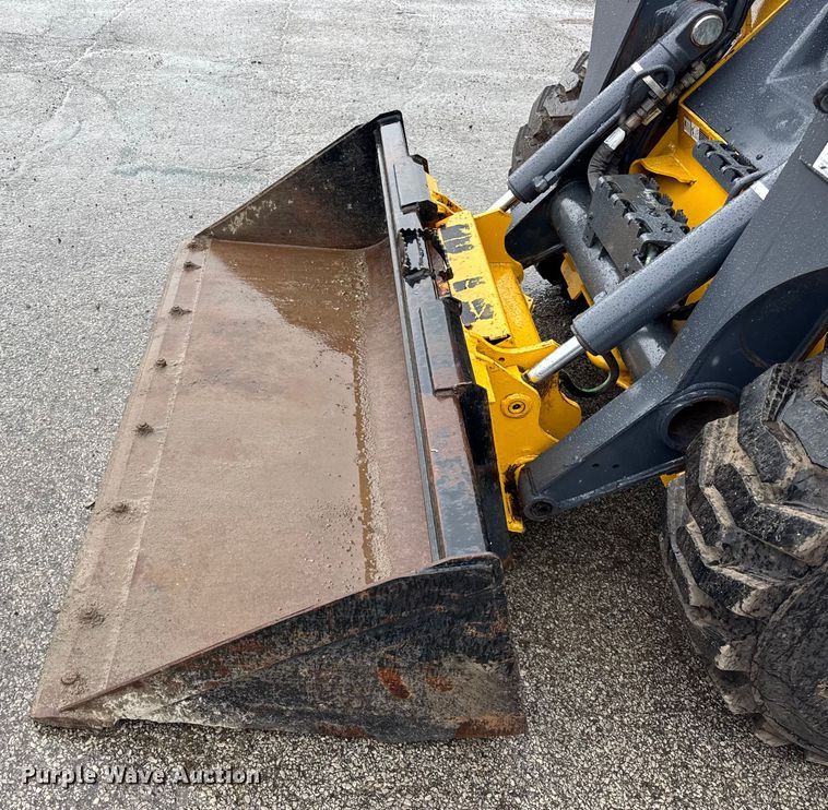 image for item ER0020 2020 John Deere 330G skid steer loader