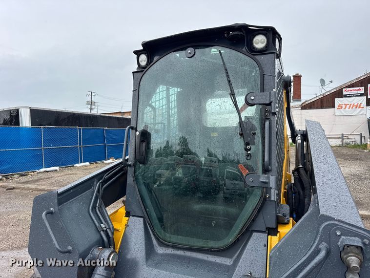 image for item ER0020 2020 John Deere 330G skid steer loader