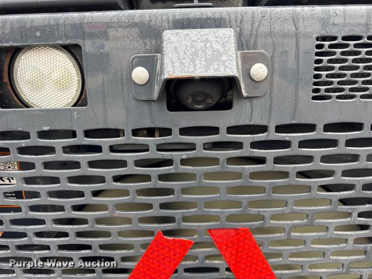 image for item ER0020 2020 John Deere 330G skid steer loader