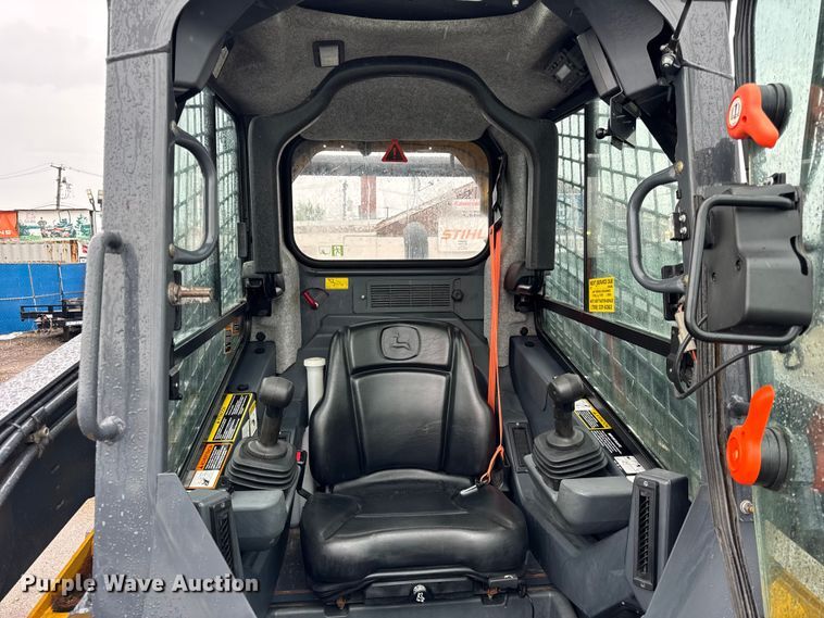 image for item ER0020 2020 John Deere 330G skid steer loader