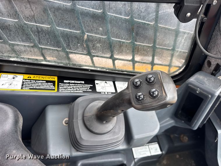 image for item ER0020 2020 John Deere 330G skid steer loader