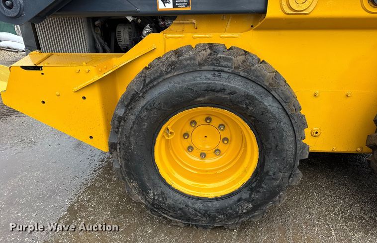 image for item ER0020 2020 John Deere 330G skid steer loader