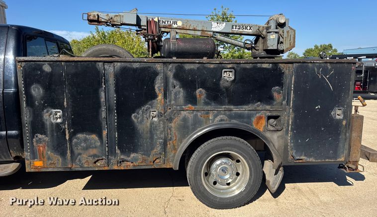 image for item ER0021 2005 Ford F550 utility / service truck