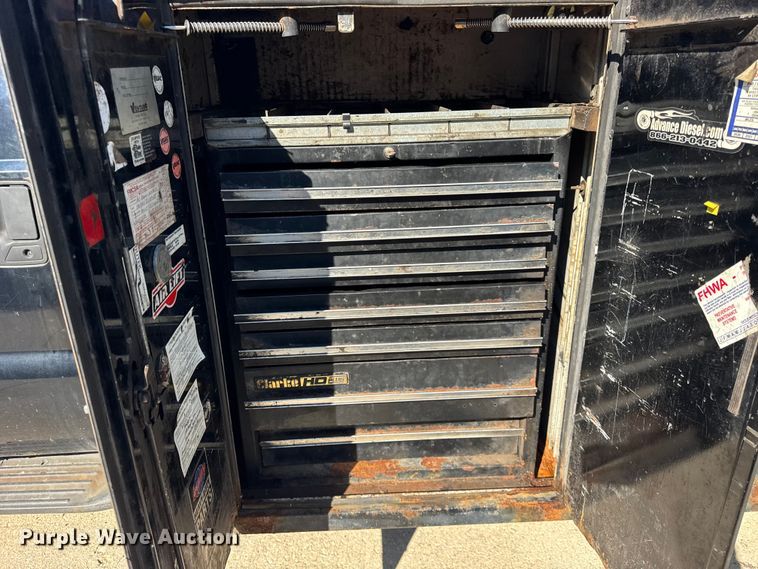 image for item ER0021 2005 Ford F550 utility / service truck