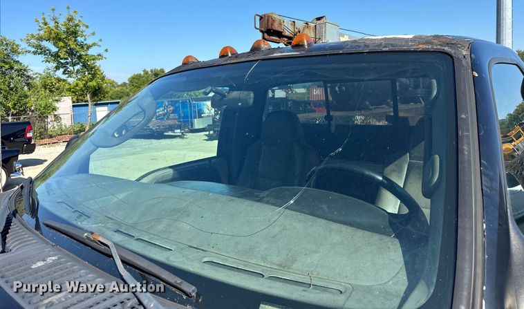 image for item ER0021 2005 Ford F550 utility / service truck