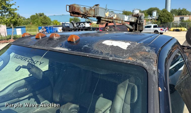 image for item ER0021 2005 Ford F550 utility / service truck