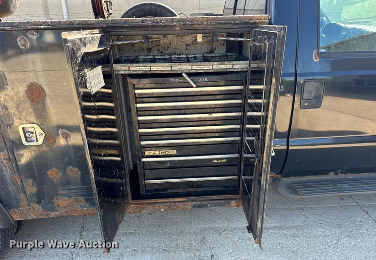 image for item ER0021 2005 Ford F550 utility / service truck