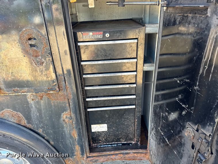 image for item ER0021 2005 Ford F550 utility / service truck