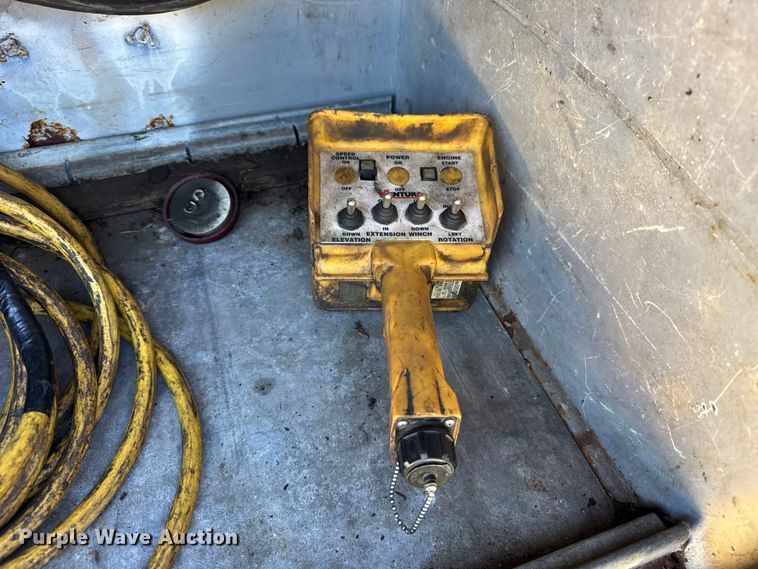 image for item ER0021 2005 Ford F550 utility / service truck