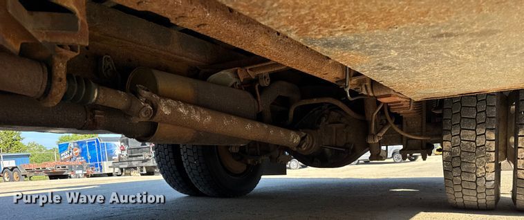 image for item ER0021 2005 Ford F550 utility / service truck