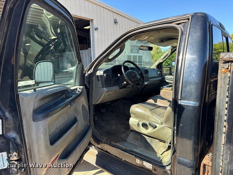 image for item ER0021 2005 Ford F550 utility / service truck