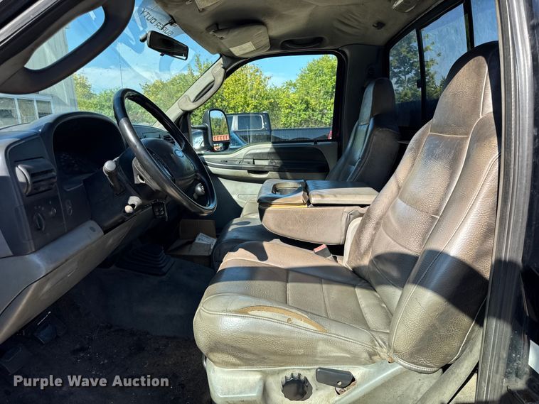 image for item ER0021 2005 Ford F550 utility / service truck