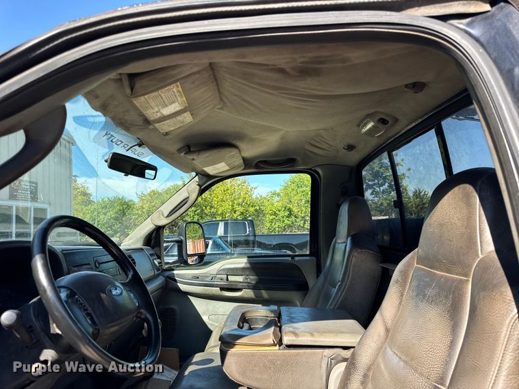 image for item ER0021 2005 Ford F550 utility / service truck