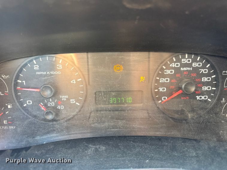 image for item ER0021 2005 Ford F550 utility / service truck