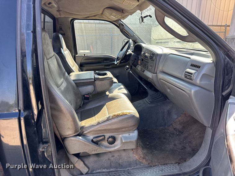 image for item ER0021 2005 Ford F550 utility / service truck