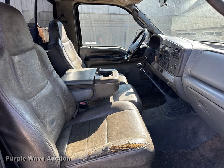 image for item ER0021 2005 Ford F550 utility / service truck