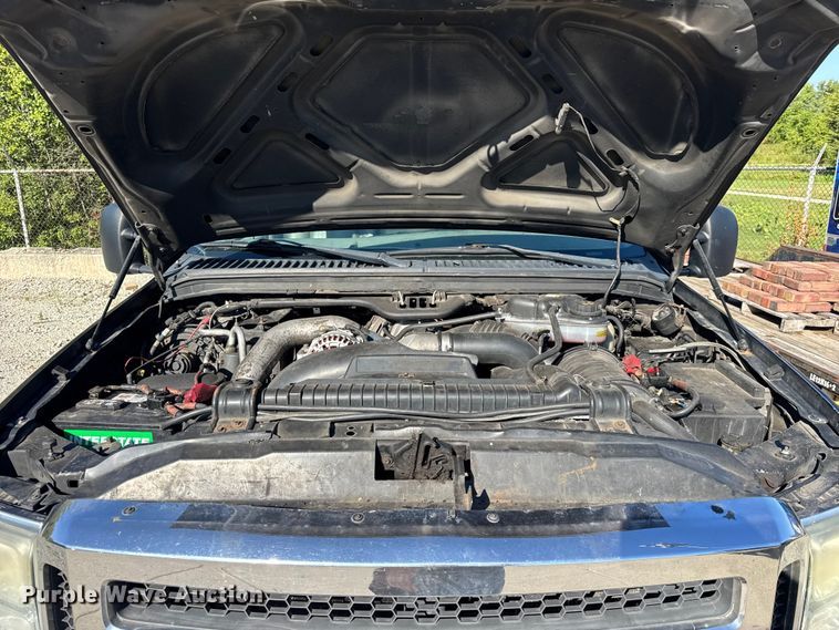 image for item ER0021 2005 Ford F550 utility / service truck