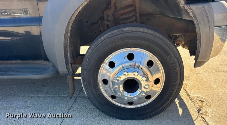 image for item ER0021 2005 Ford F550 utility / service truck