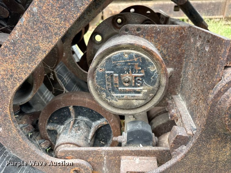 image for item ER0026 VTS rubber track system