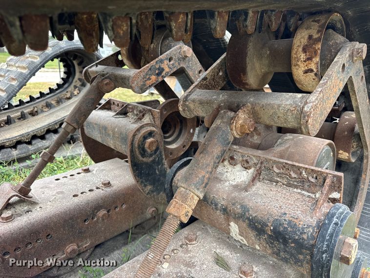 image for item ER0026 VTS rubber track system