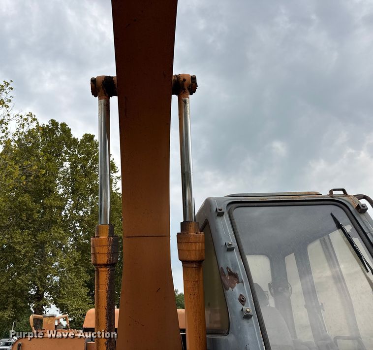 image for item ER0027 1995 Case 9010B excavator