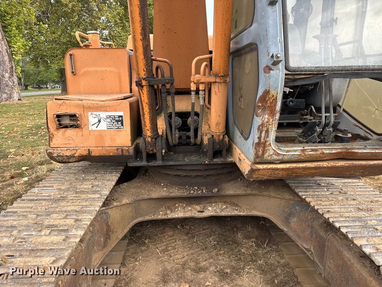 image for item ER0027 1995 Case 9010B excavator