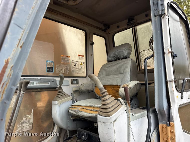 image for item ER0027 1995 Case 9010B excavator