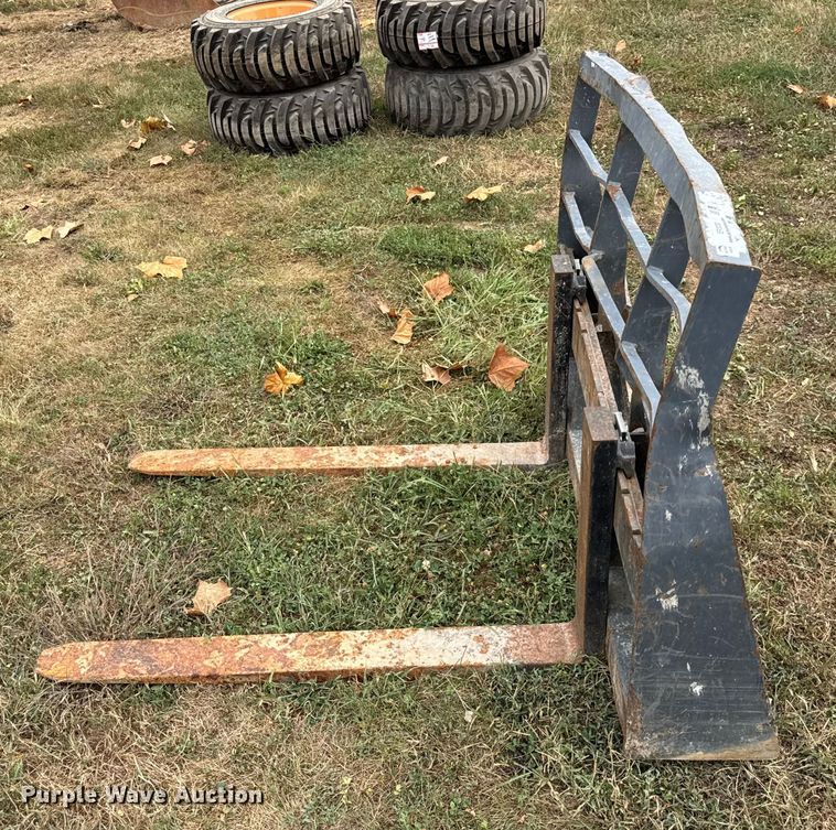 image for item ER0030 42