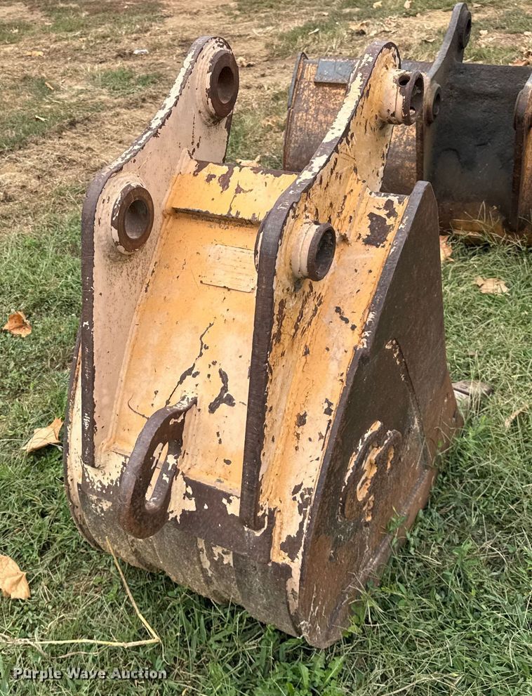 image for item ER0032 CP excavator bucket