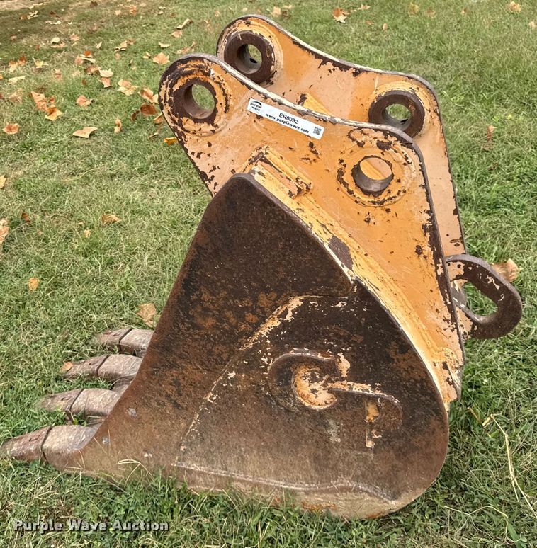 image for item ER0032 CP excavator bucket