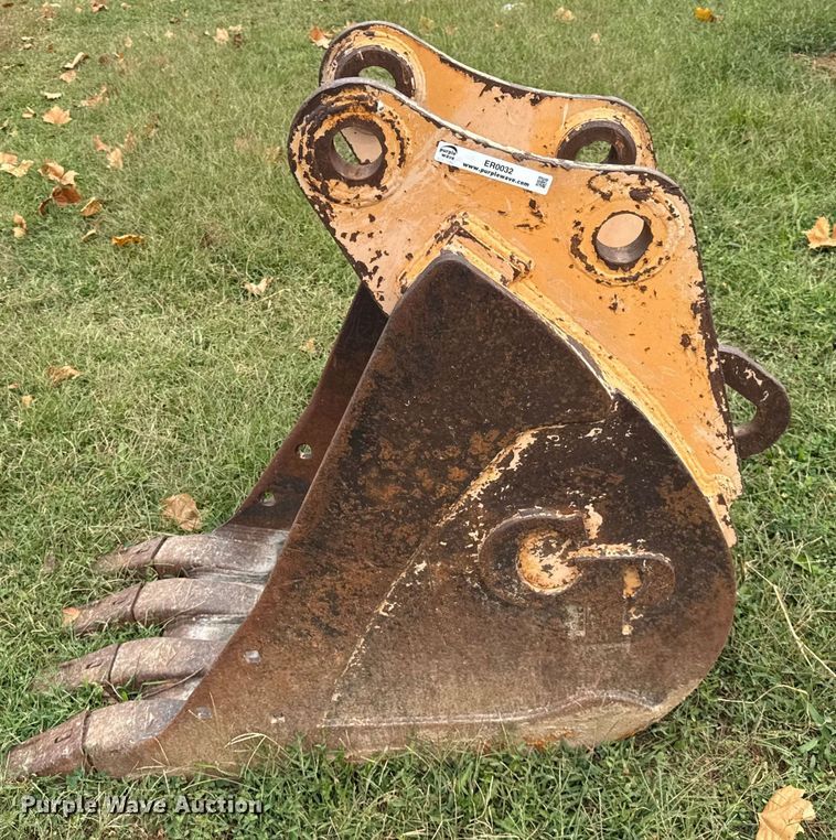 image for item ER0032 CP excavator bucket